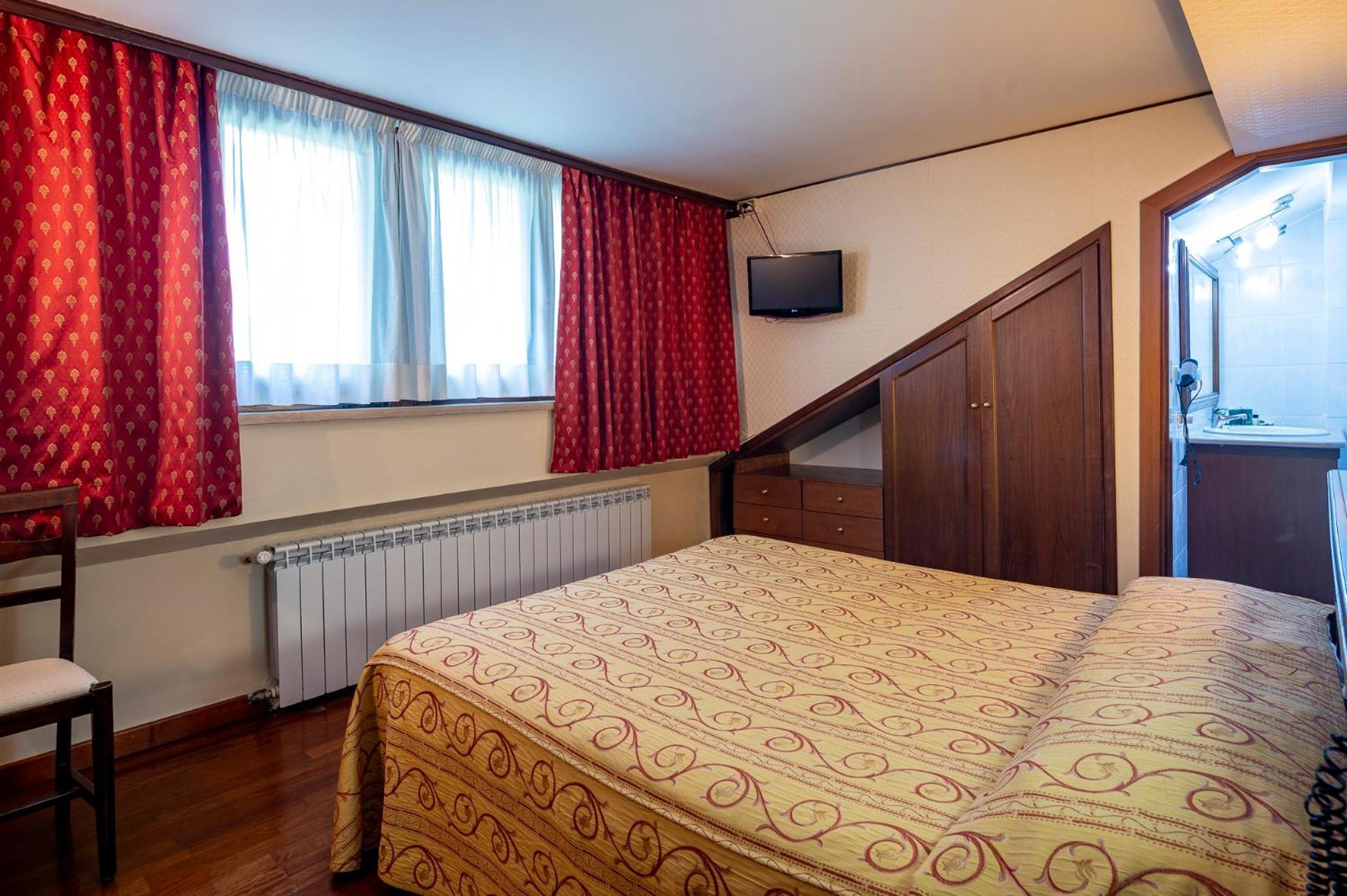 Hotel Corona & Spa Пескассеролі Екстер'єр фото